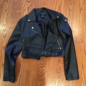FOREVER21 BLACK FAUX LEATHER JACKET